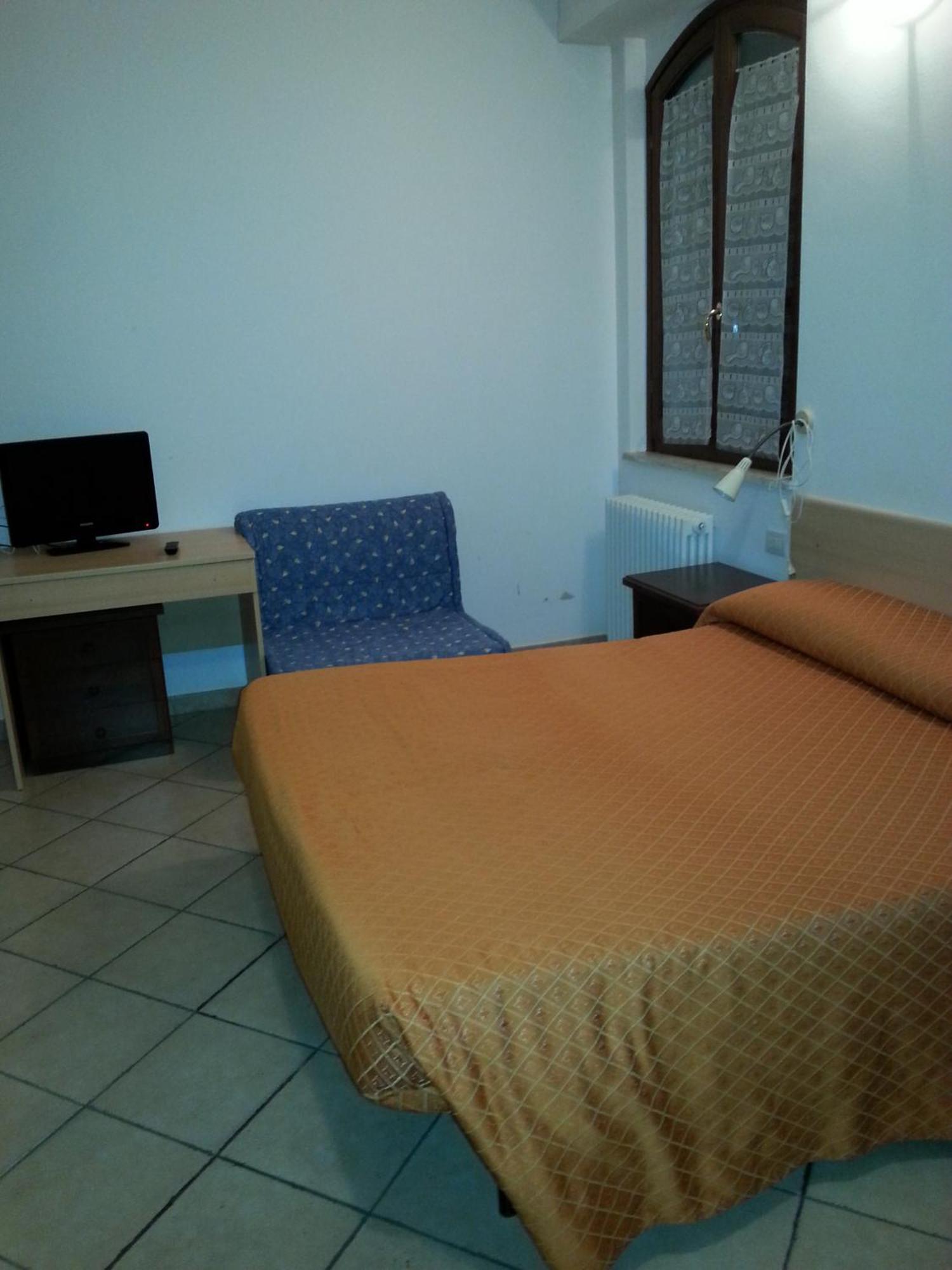 Soggiorno La Primula Siena Cameră foto