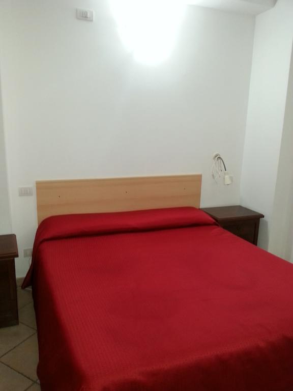 Soggiorno La Primula Siena Cameră foto
