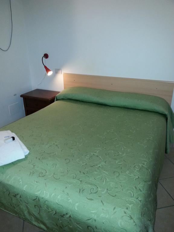 Soggiorno La Primula Siena Cameră foto